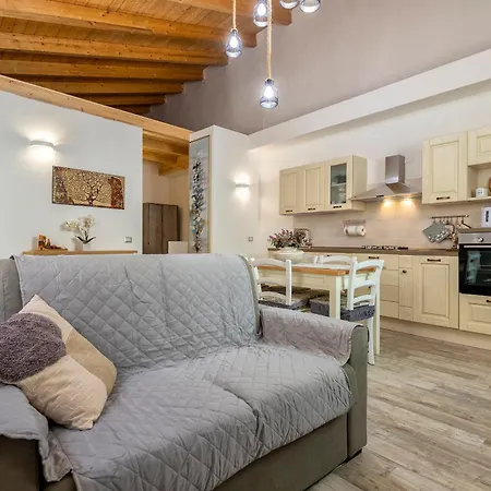 Grazioso Bilocale La Casa Di Nonna Дом отдыха *