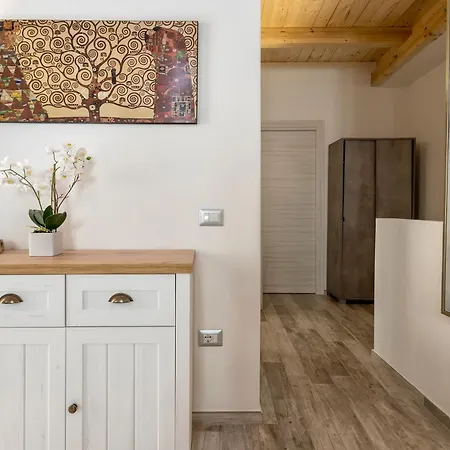 Grazioso Bilocale La Casa Di Nonna Tatil Evi Chiaramonti