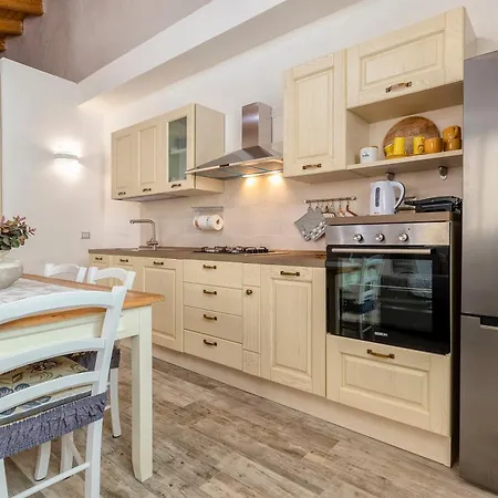 Grazioso Bilocale La Casa Di Nonna * Chiaramonti